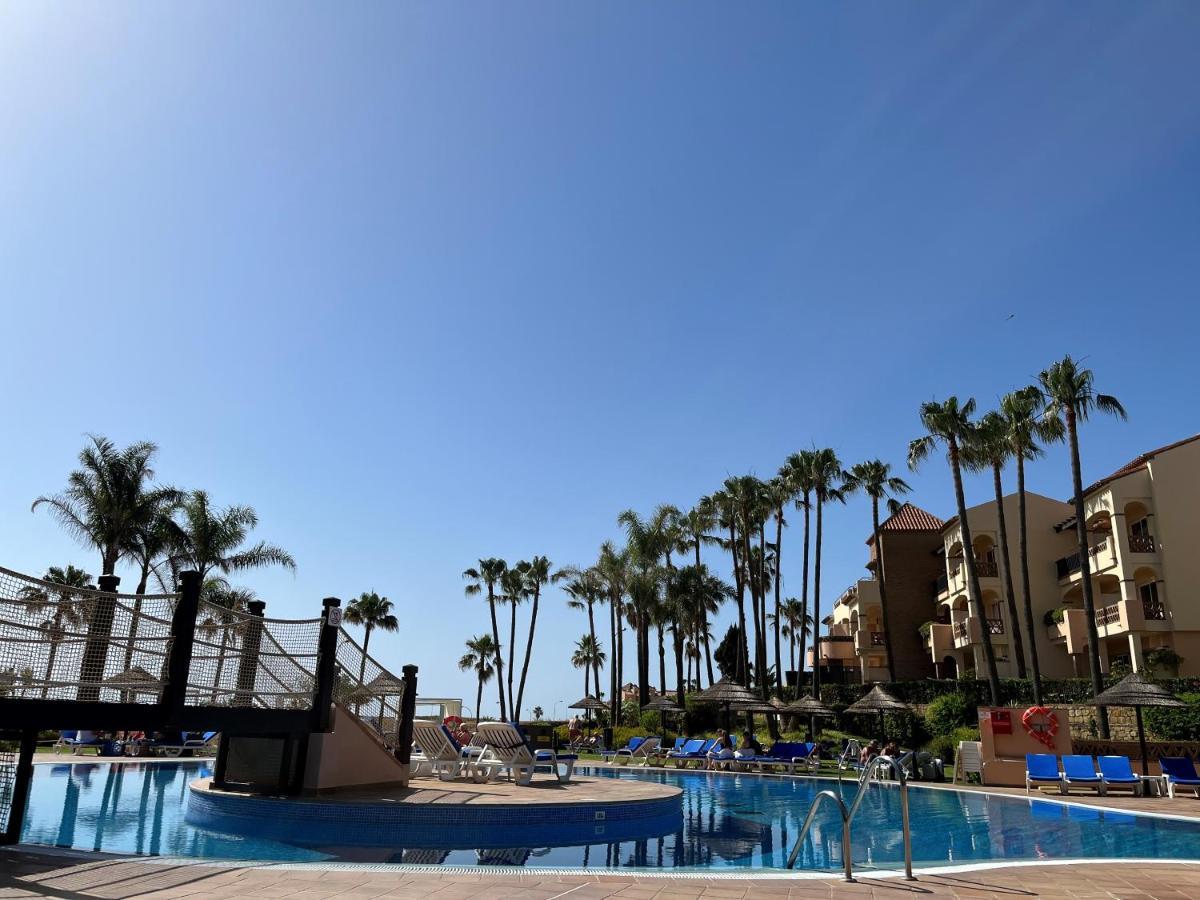 Fantástico Apartamento con vistas al mar zona Club la Costa Castillo Fuengirola Esterno foto