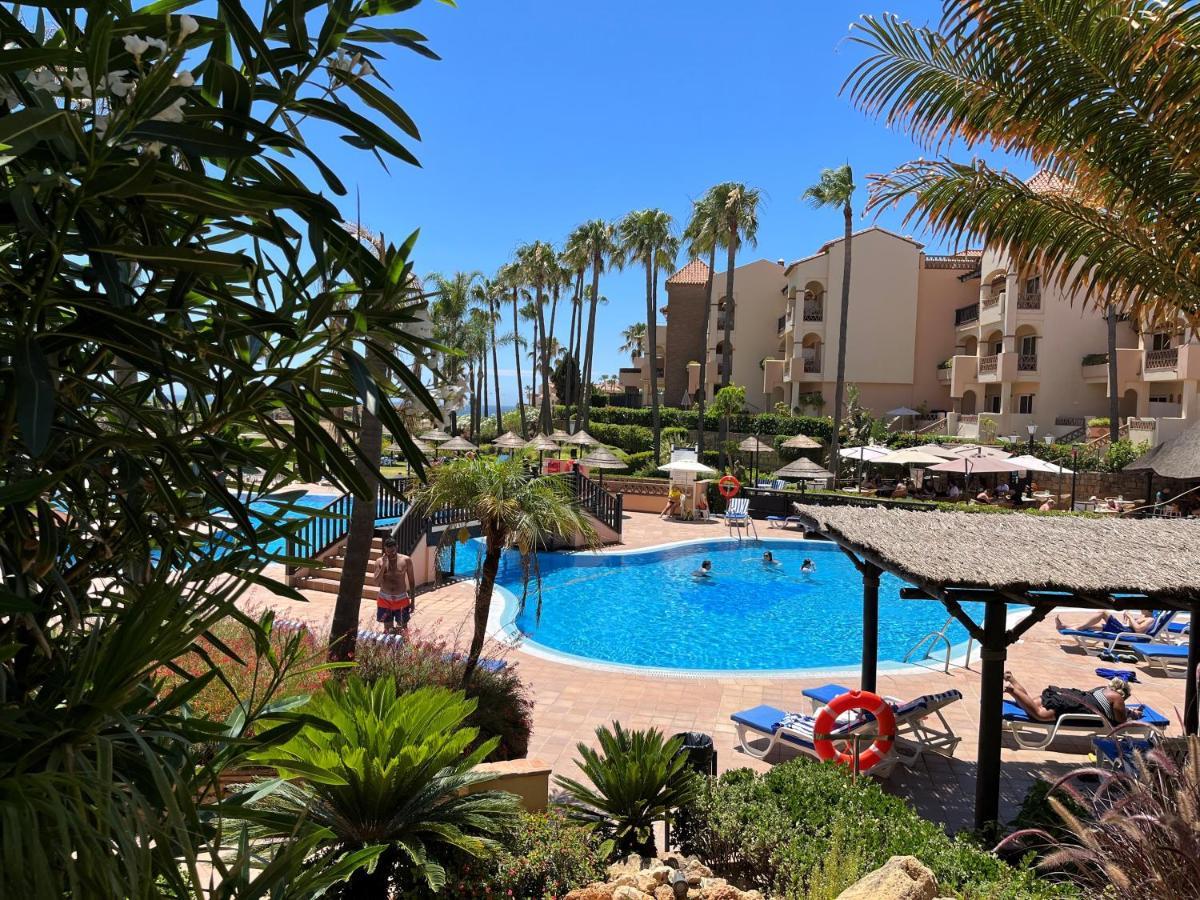 Fantástico Apartamento con vistas al mar zona Club la Costa Castillo Fuengirola Esterno foto
